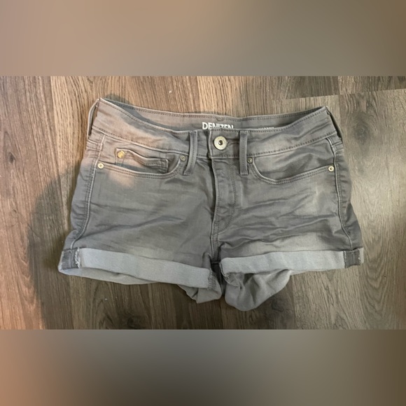 Levi shorts gray - Picture 1 of 2